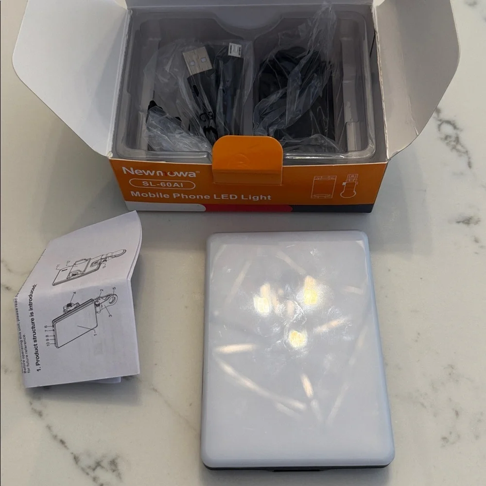 Newmowa SL-60AI mobile phone LED light - Picture 2 of 3